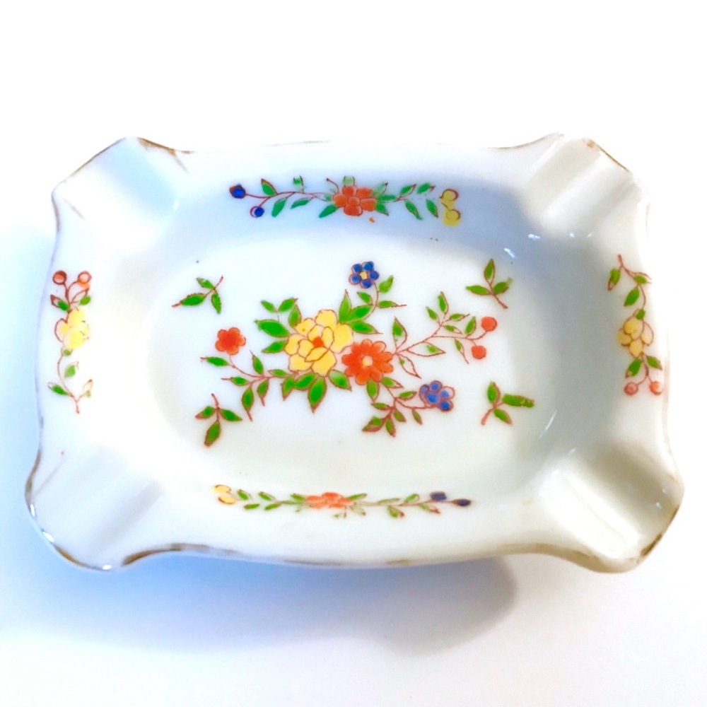 1920’s Antique Tiny Porcelain Ashtrays by Moriyama Mori-Mach, Hand Painted Japan